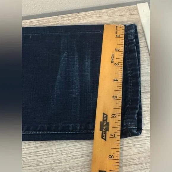 Chip & Pepper Ike Slim Straight Jeans Distressed Dark Wash Mens 31x32 - Picture 4 of 9